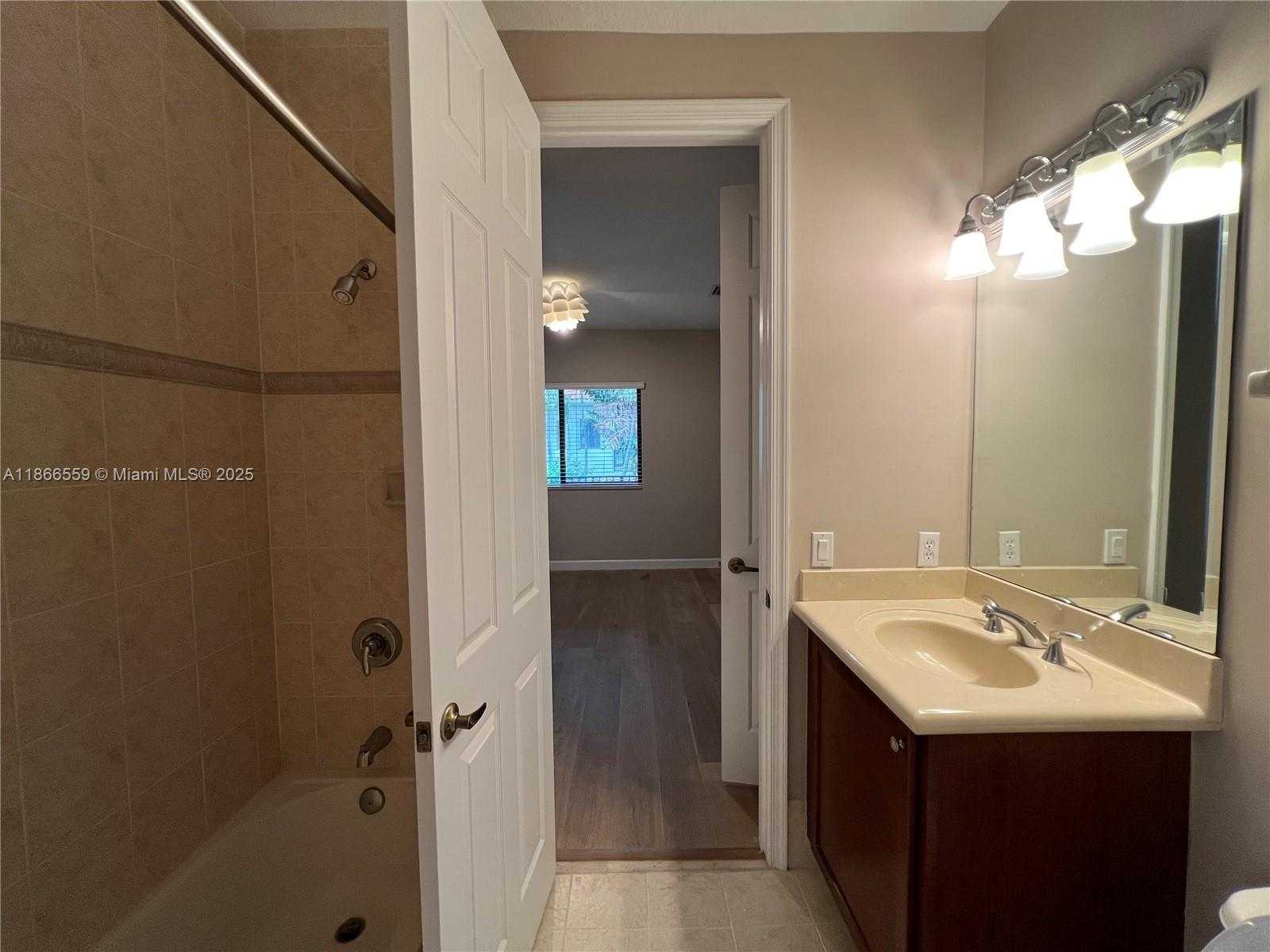 Small Image of 7961 SOUTH WEST 195TH TER, Cutler Bay Number 37