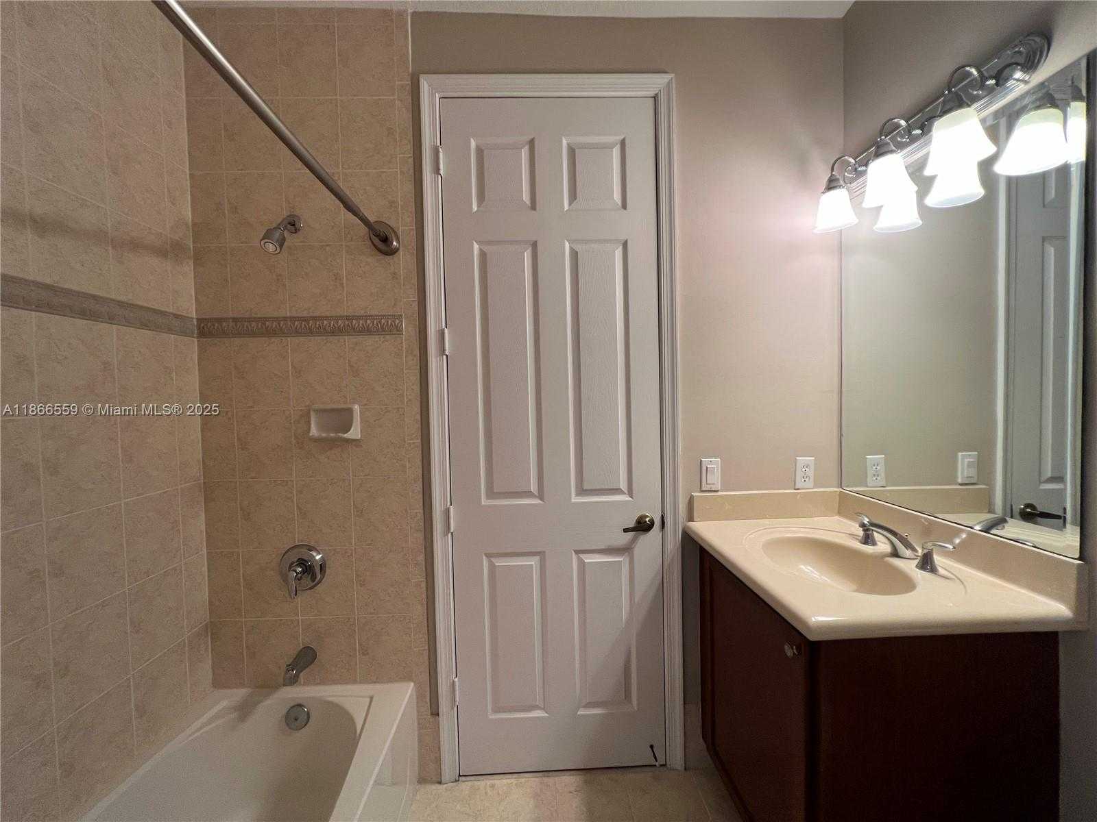 Small Image of 7961 SOUTH WEST 195TH TER, Cutler Bay Number 38