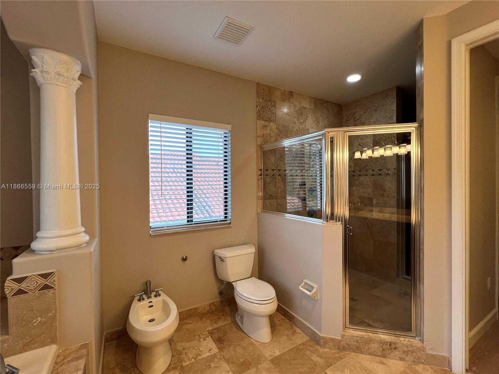 Small Image of 7961 SOUTH WEST 195TH TER, Cutler Bay Number 45