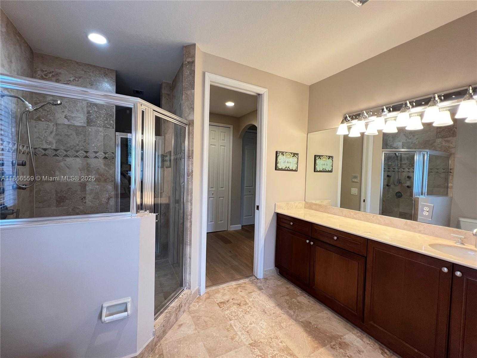 Small Image of 7961 SOUTH WEST 195TH TER, Cutler Bay Number 46