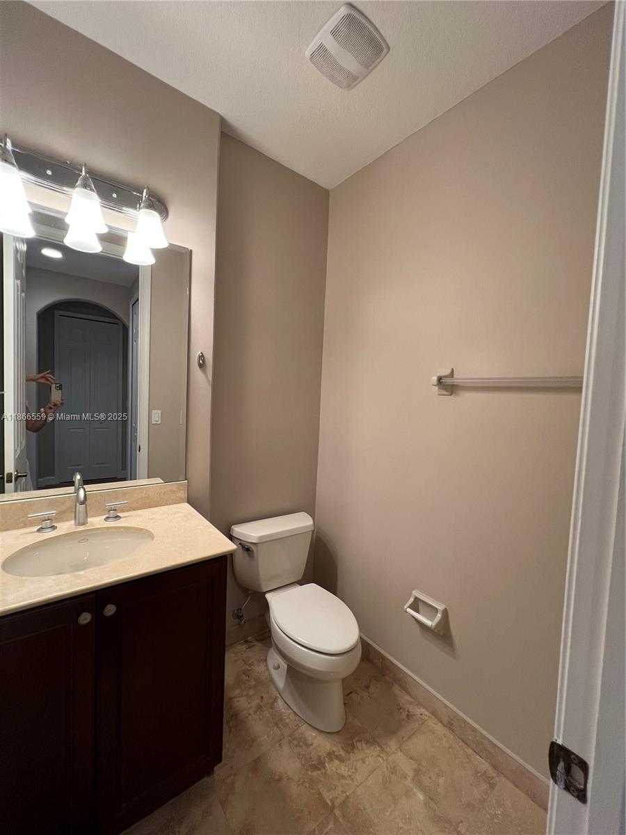 Small Image of 7961 SOUTH WEST 195TH TER, Cutler Bay Number 49