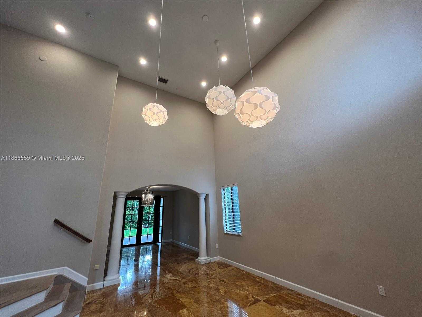 Small Image of 7961 SOUTH WEST 195TH TER, Cutler Bay Number 59