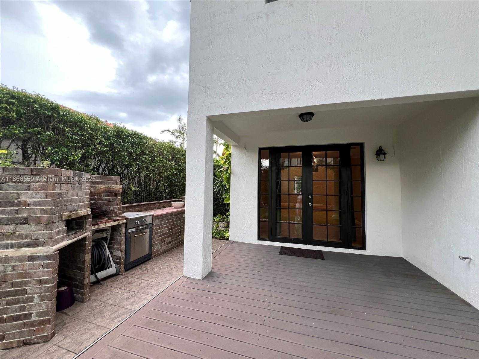 Small Image of 7961 SOUTH WEST 195TH TER, Cutler Bay Number 75