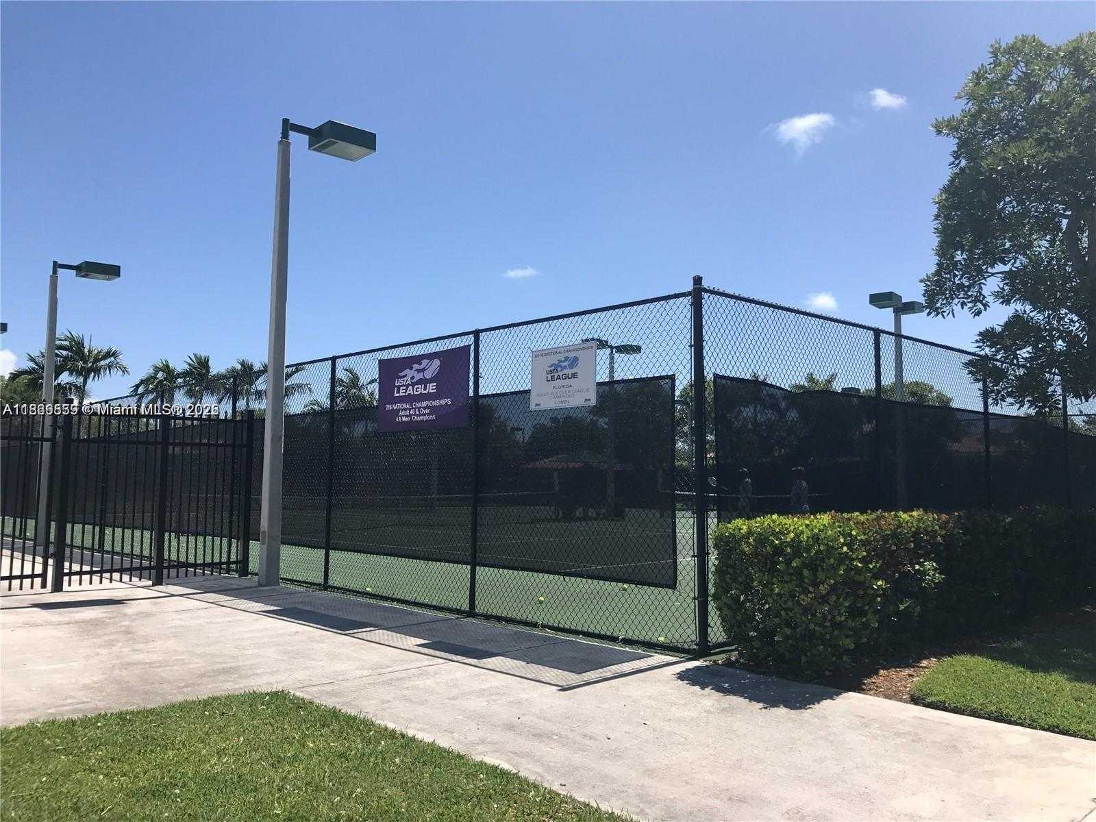 Small Image of 7961 SOUTH WEST 195TH TER, Cutler Bay Number 88