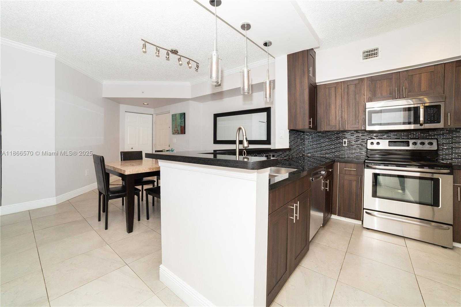 Small Image of 17100 NORTH BAY RD #1802, Sunny Isles Beach Number 13