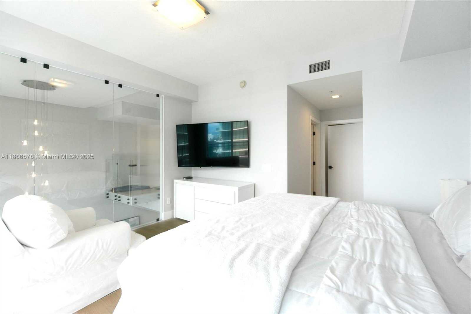 Small Image of 60 SOUTH WEST 13TH ST #4802, Miami Number 12