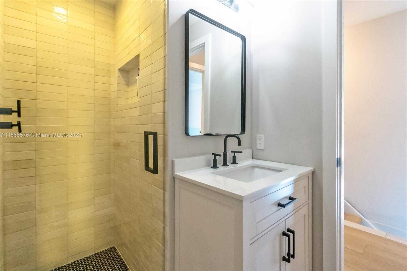 Small Image of 60 SOUTH WEST 13TH ST #4802, Miami Number 8