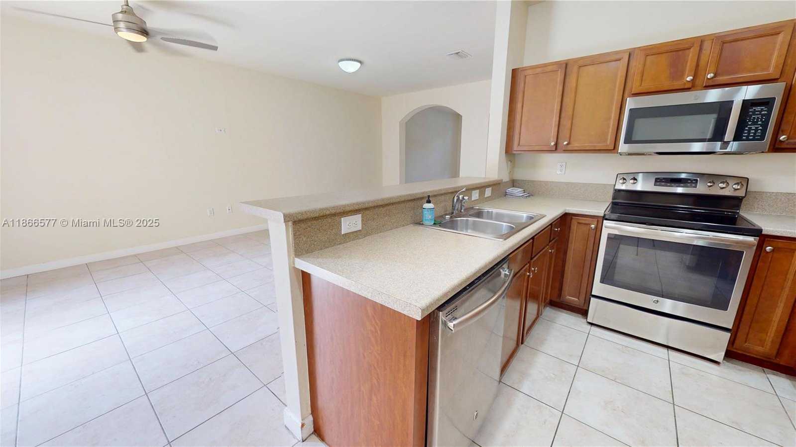 Small Image of 9391 SOUTH WEST 171ST AVE #9391, Miami Number 23