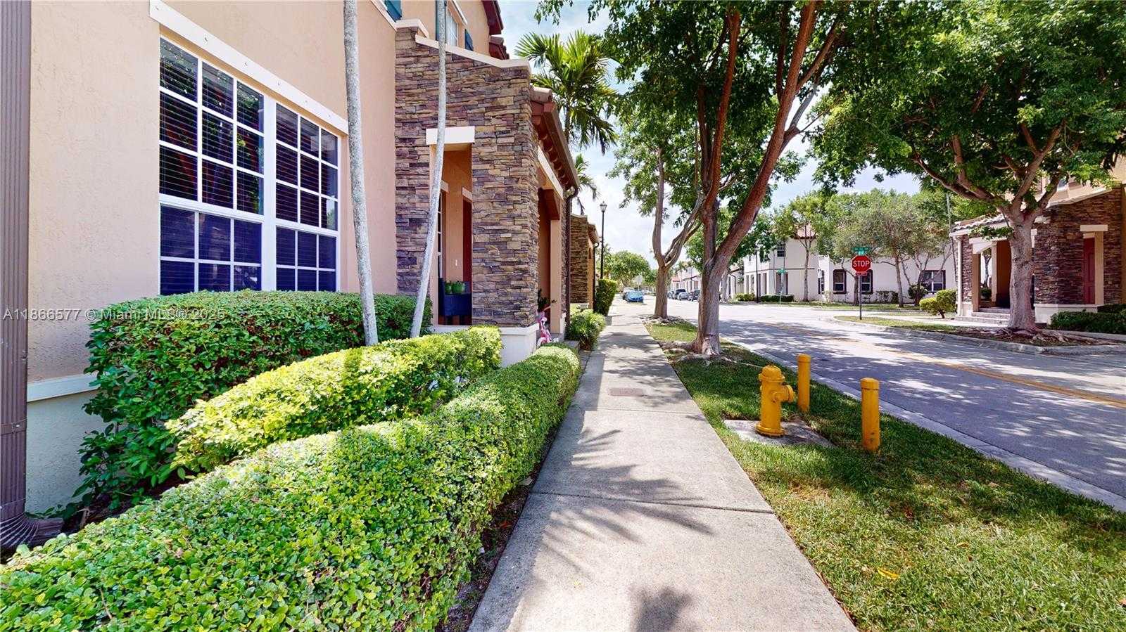 Small Image of 9391 SOUTH WEST 171ST AVE #9391, Miami Number 60