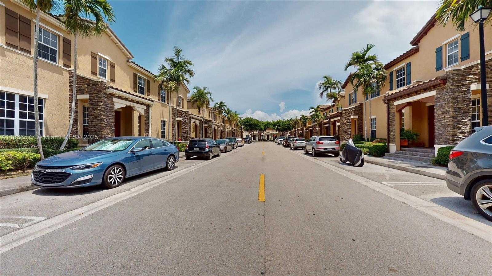 Small Image of 9391 SOUTH WEST 171ST AVE #9391, Miami Number 61