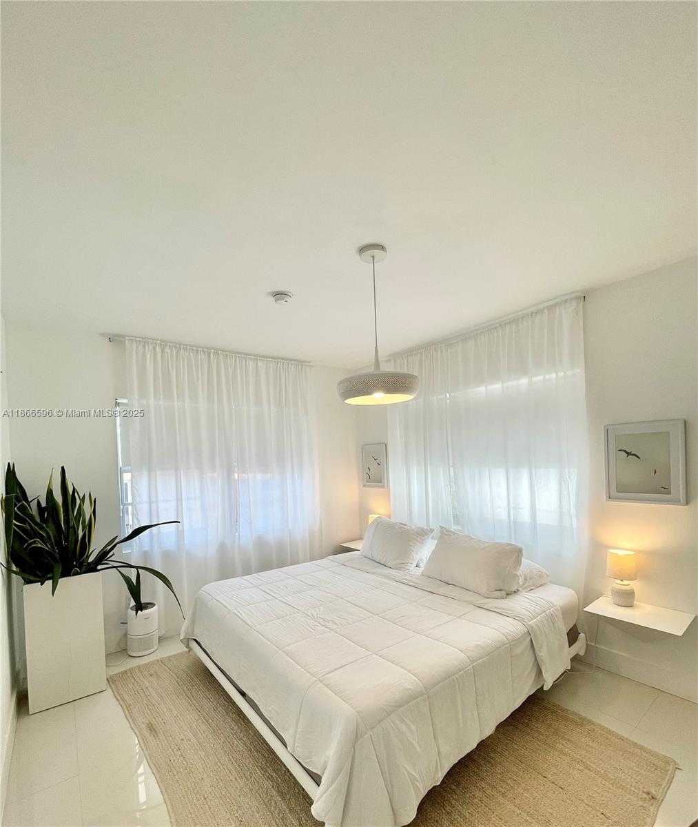 Small Image of 1604 DREXEL AVE #209, Miami Beach Number 6