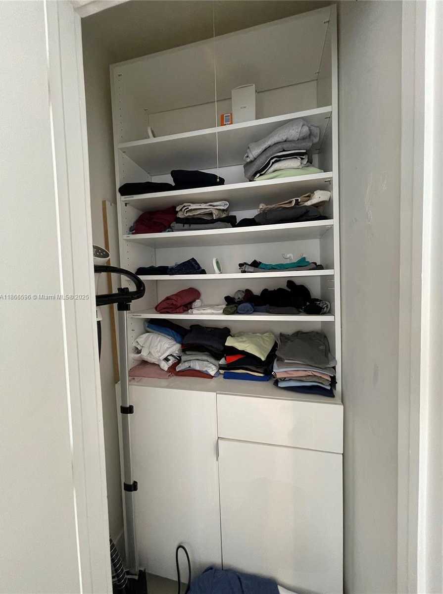 Small Image of 1604 DREXEL AVE #209, Miami Beach Number 9