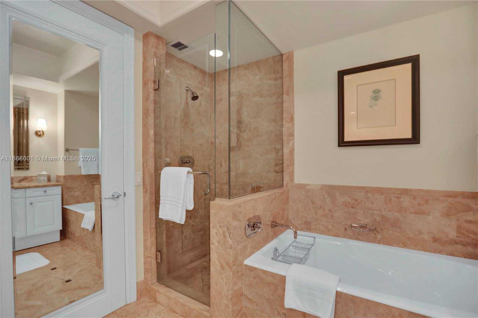 Small Image of 1435 BRICKELL AVE #3212, Miami Number 10