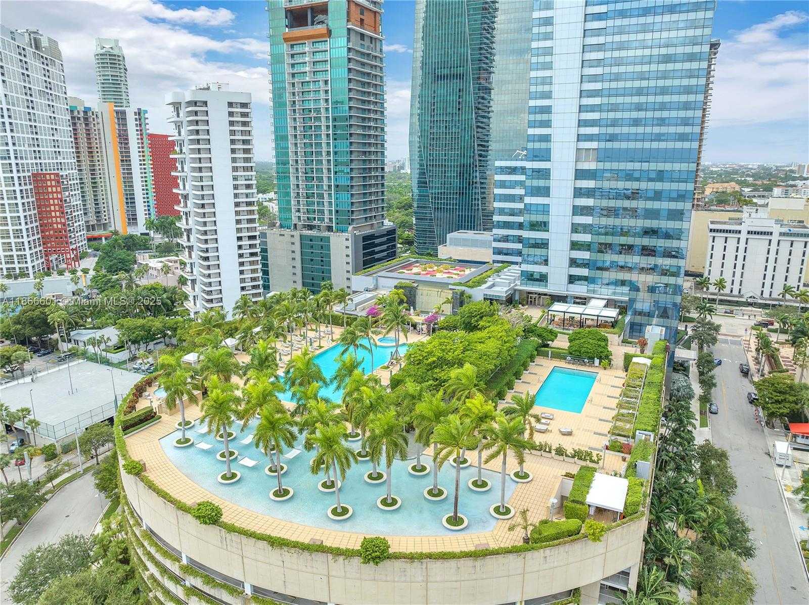 Small Image of 1435 BRICKELL AVE #3212, Miami Number 20