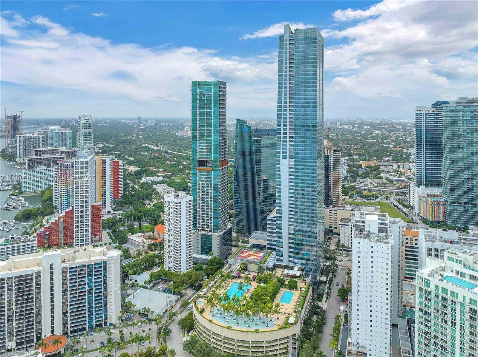 Small Image of 1435 BRICKELL AVE #3212, Miami Number 23