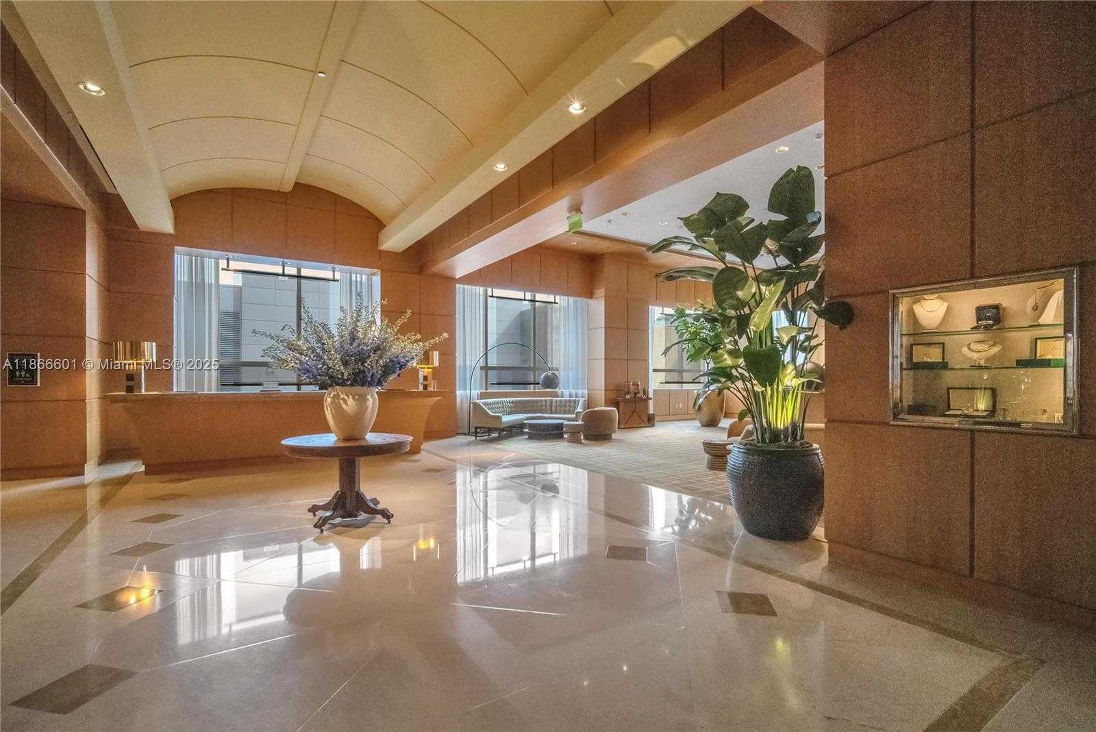 Small Image of 1435 BRICKELL AVE #3212, Miami Number 27