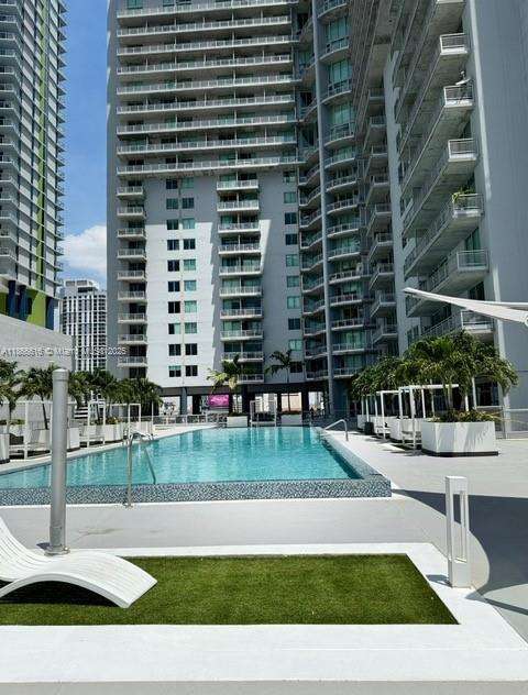 Small Image of 690 SOUTH WEST 1ST CT #2311, Miami Number 42