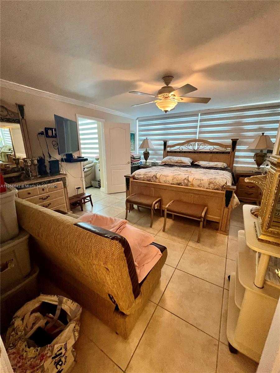 Small Image of 7135 COLLINS AVE #1523, Miami Beach Number 23
