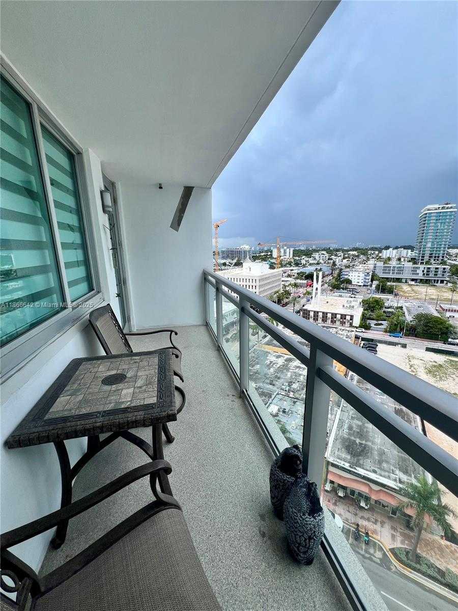 Small Image of 7135 COLLINS AVE #1523, Miami Beach Number 28