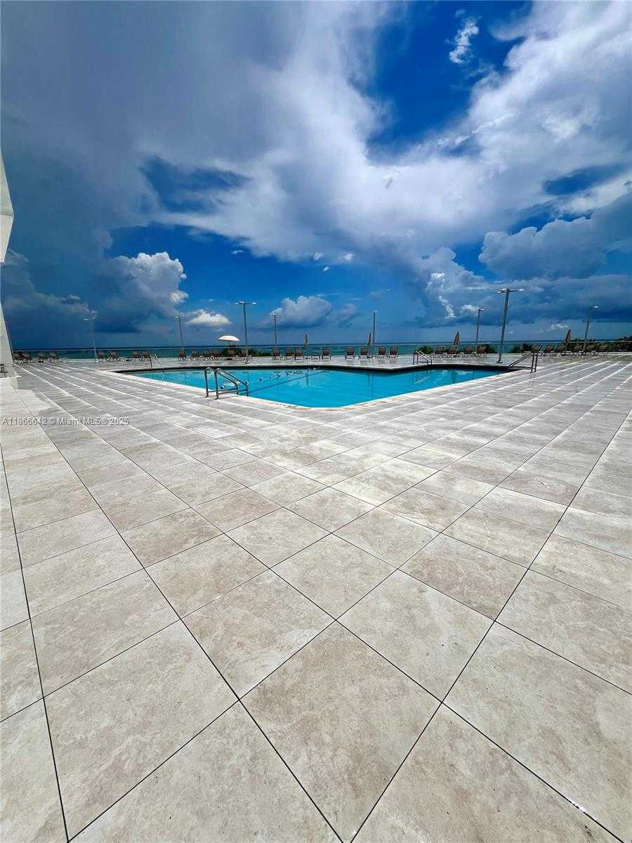 Small Image of 7135 COLLINS AVE #1523, Miami Beach Number 31