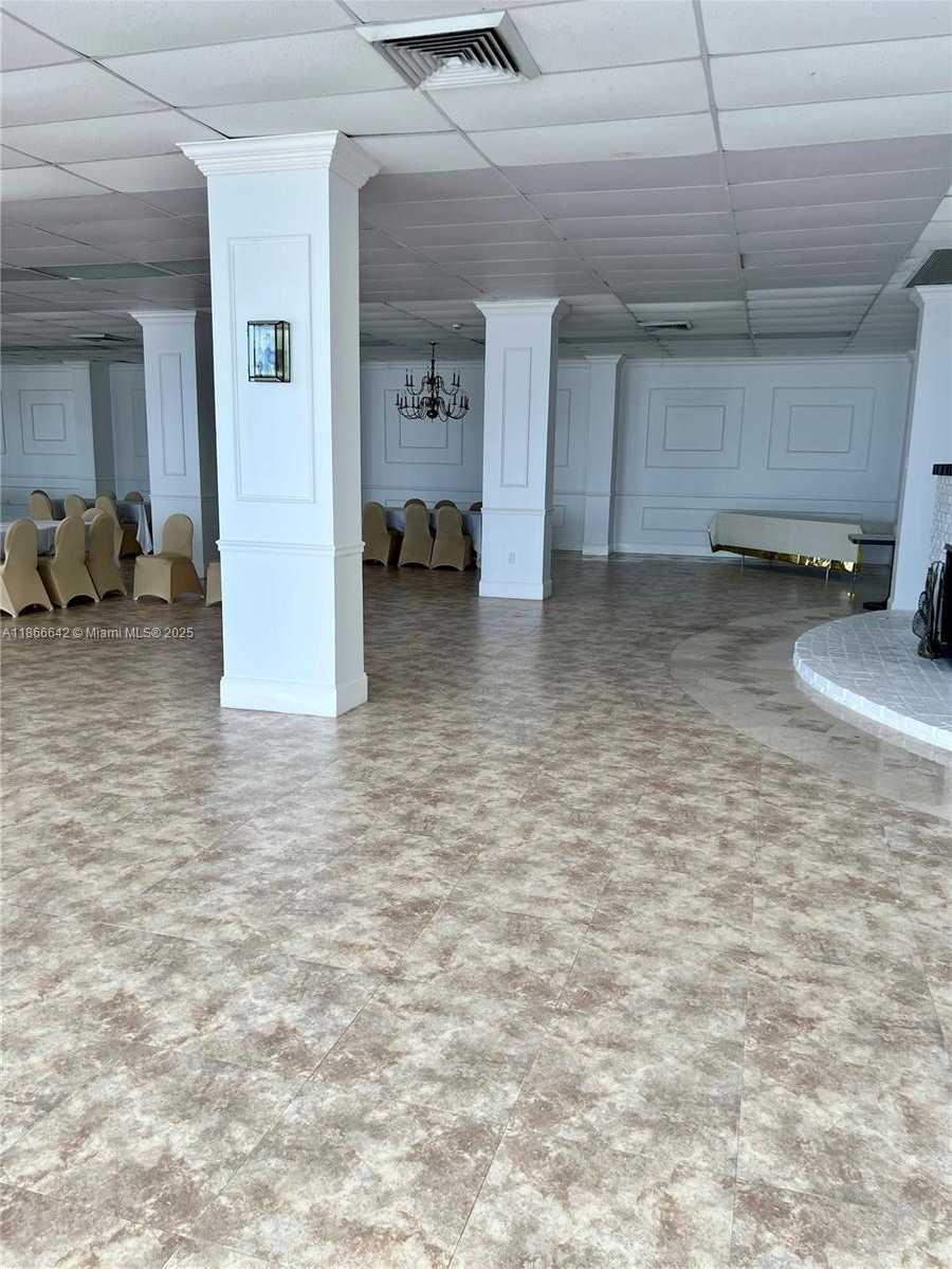 Small Image of 7135 COLLINS AVE #1523, Miami Beach Number 44