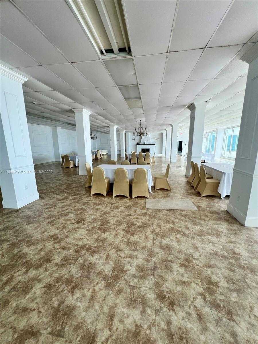 Small Image of 7135 COLLINS AVE #1523, Miami Beach Number 45