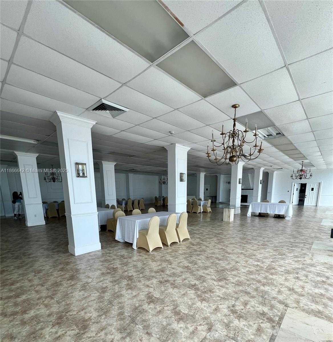 Small Image of 7135 COLLINS AVE #1523, Miami Beach Number 47