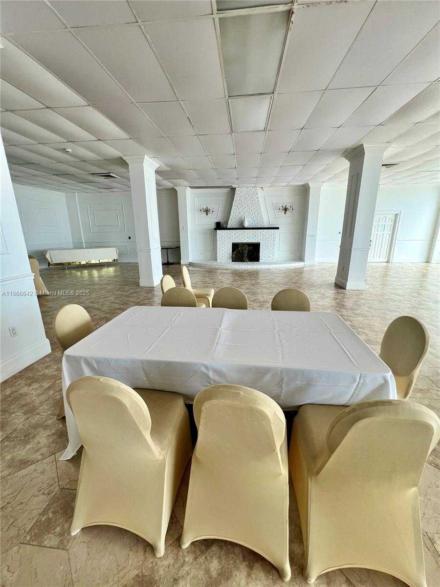 Small Image of 7135 COLLINS AVE #1523, Miami Beach Number 48