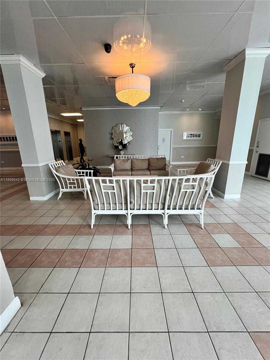 Small Image of 7135 COLLINS AVE #1523, Miami Beach Number 49