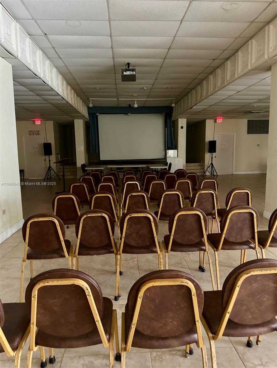 Small Image of 7135 COLLINS AVE #1523, Miami Beach Number 54