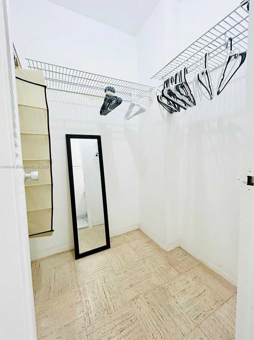 Small Image of 100 LINCOLN RD #525, Miami Beach Number 6