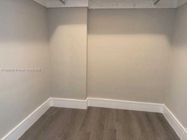 Small Image of 5401 COLLINS AVE #209, Miami Beach Number 21