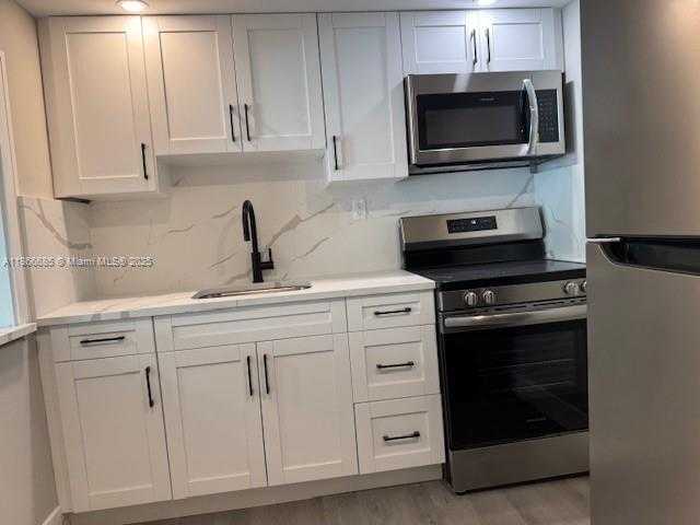 Small Image of 5401 COLLINS AVE #209, Miami Beach Number 24