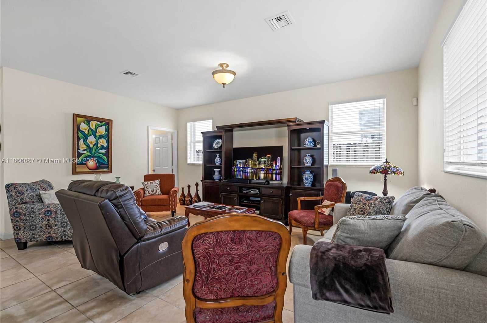 Small Image of 363 NORTH EAST 25TH TER #363, Homestead Number 17