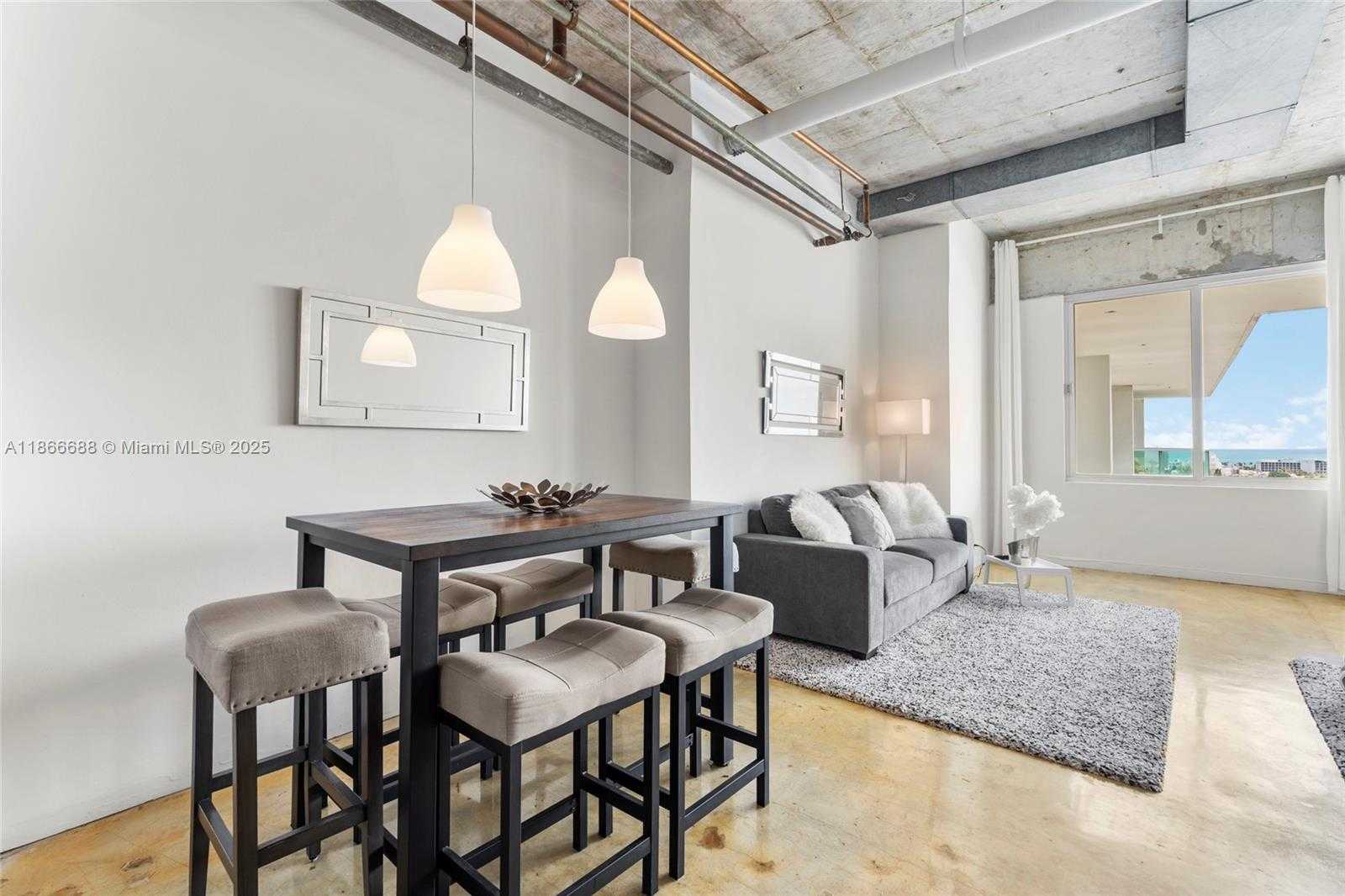 Small Image of 1000 WEST AVE #PH32, Miami Beach Number 14