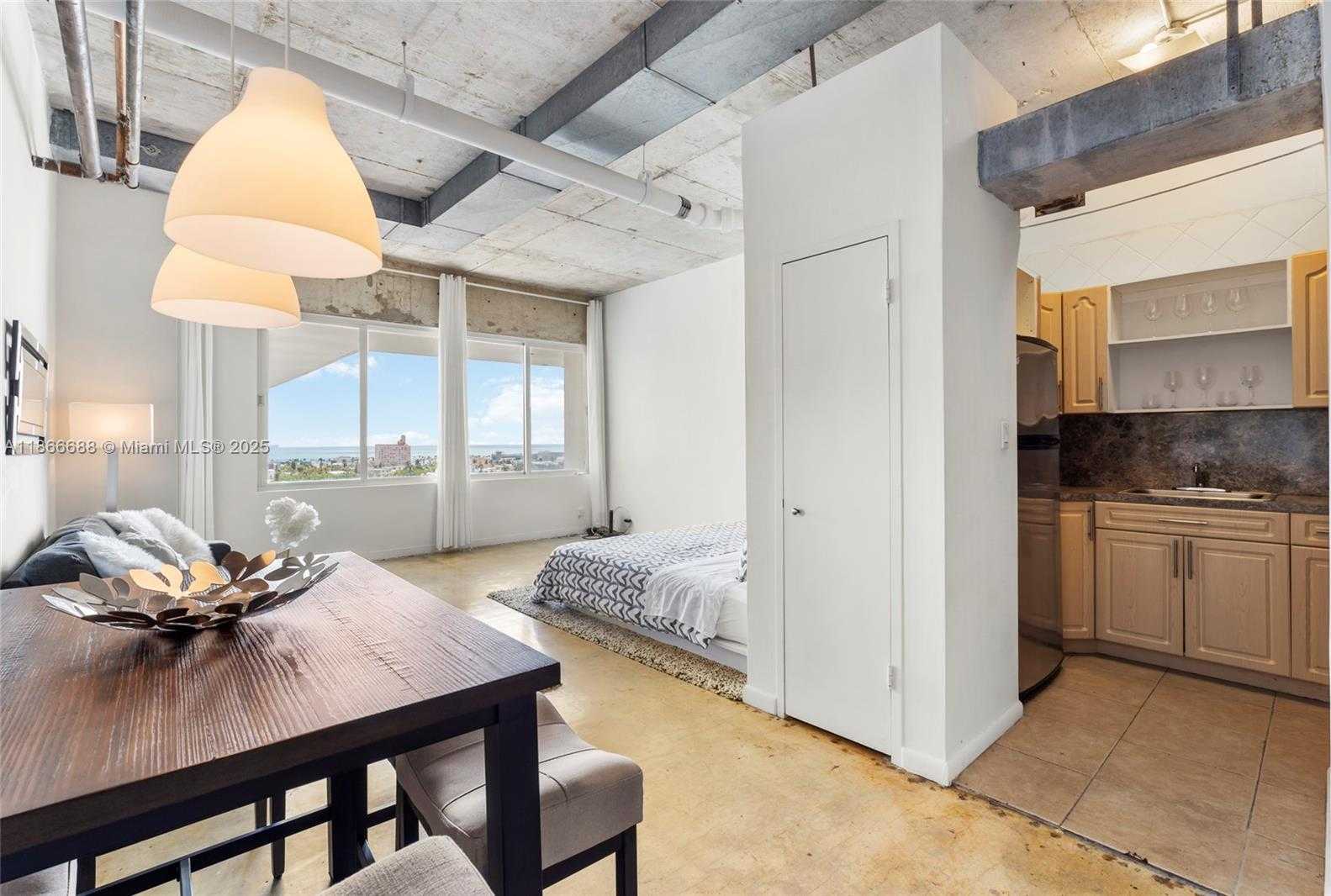 Small Image of 1000 WEST AVE #PH32, Miami Beach Number 15