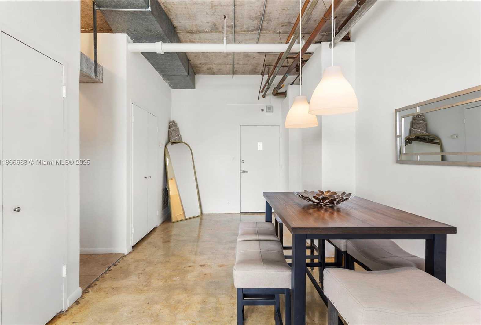Small Image of 1000 WEST AVE #PH32, Miami Beach Number 22
