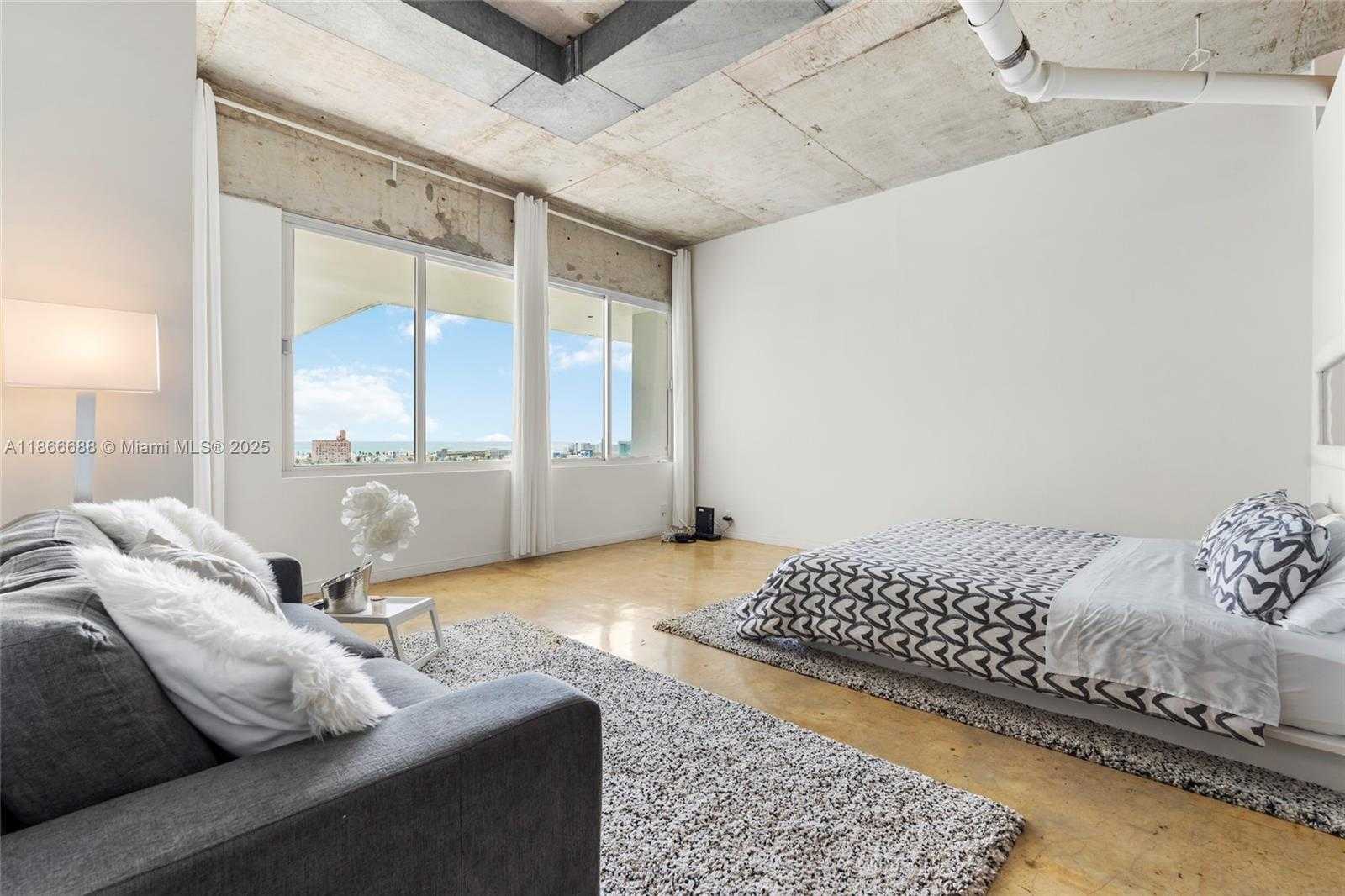 Small Image of 1000 WEST AVE #PH32, Miami Beach Number 23