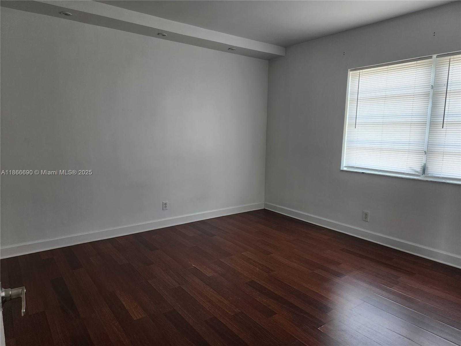 Small Image of 2219 POLK ST #2A, Hollywood Number 6