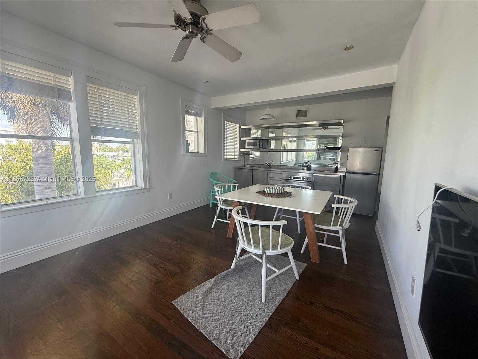 Small Image of 1027 PENNSYLVANIA AVE #301, Miami Beach Number 3