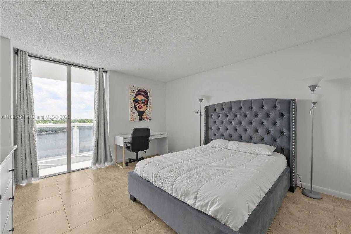 Small Image of 20515 EAST COUNTRY CLUB DR #746, Aventura Number 18