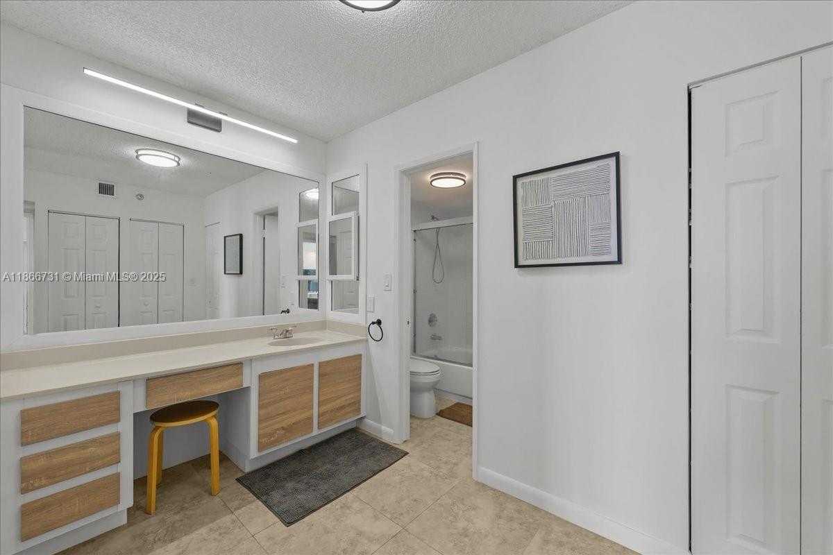 Small Image of 20515 EAST COUNTRY CLUB DR #746, Aventura Number 21