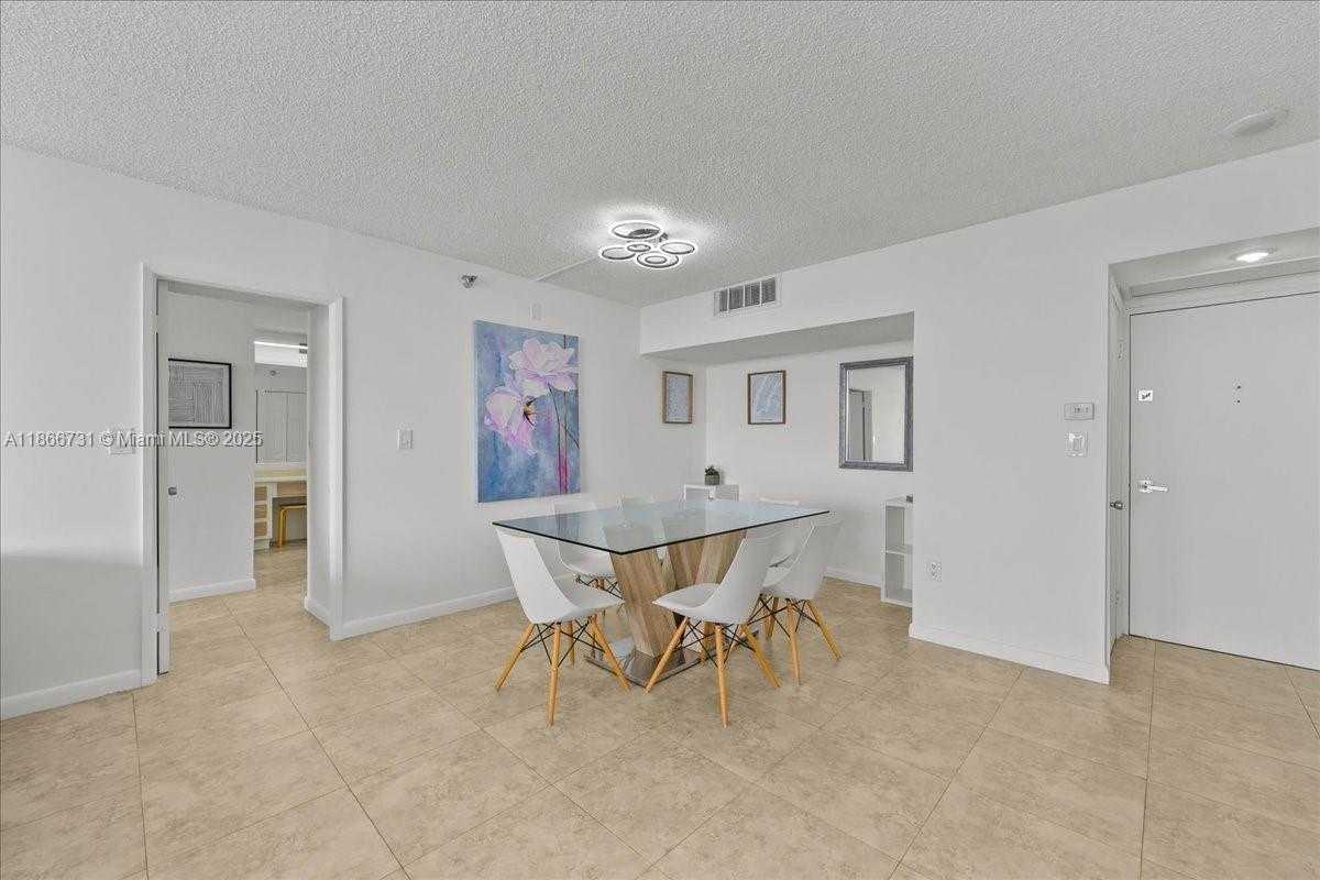 Small Image of 20515 EAST COUNTRY CLUB DR #746, Aventura Number 4