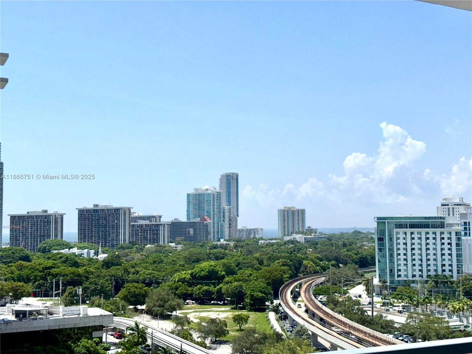Small Image of 79 SOUTH WEST 12TH ST #1605, Miami Number 17