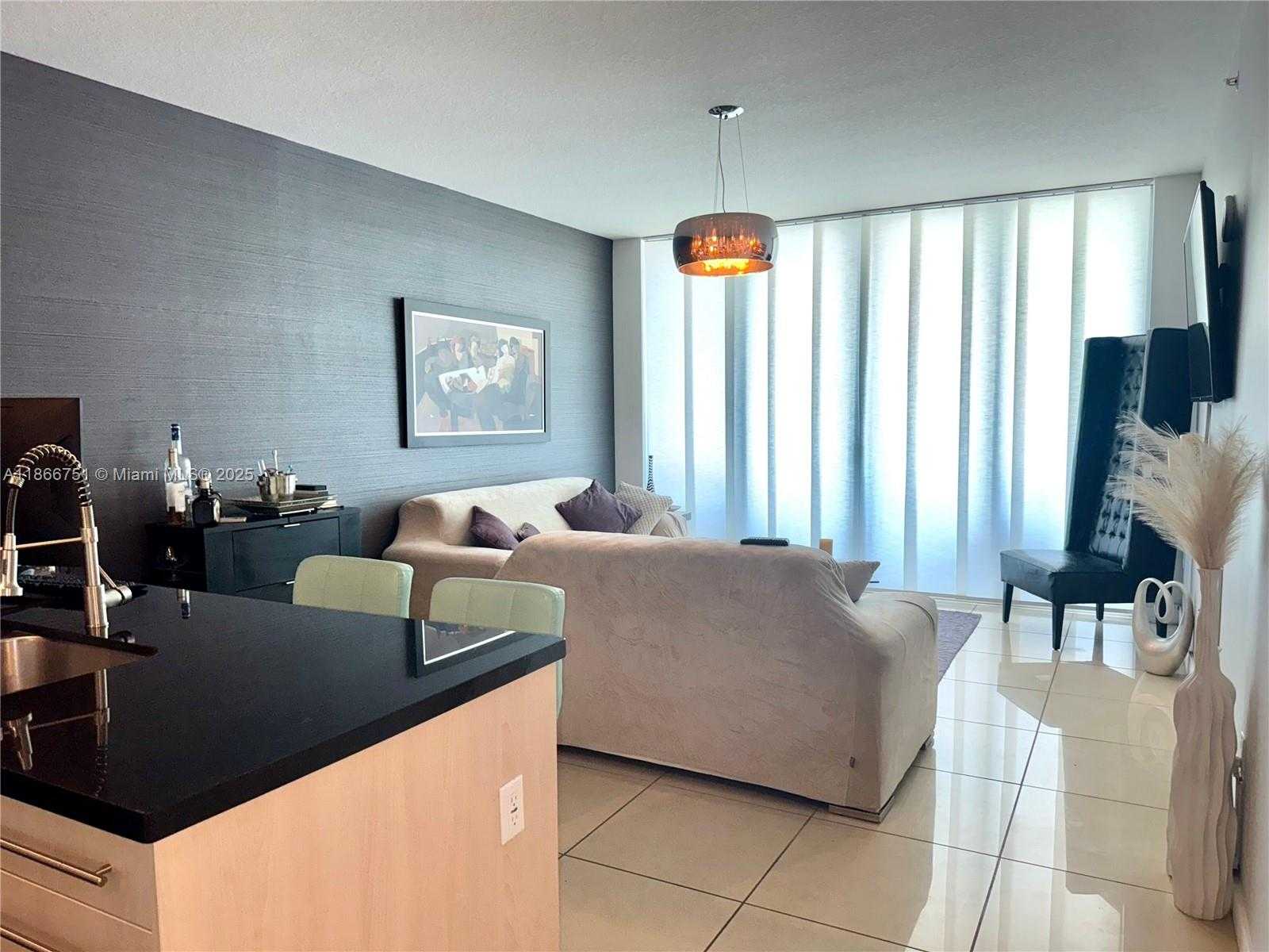 Small Image of 79 SOUTH WEST 12TH ST #1605, Miami Number 2