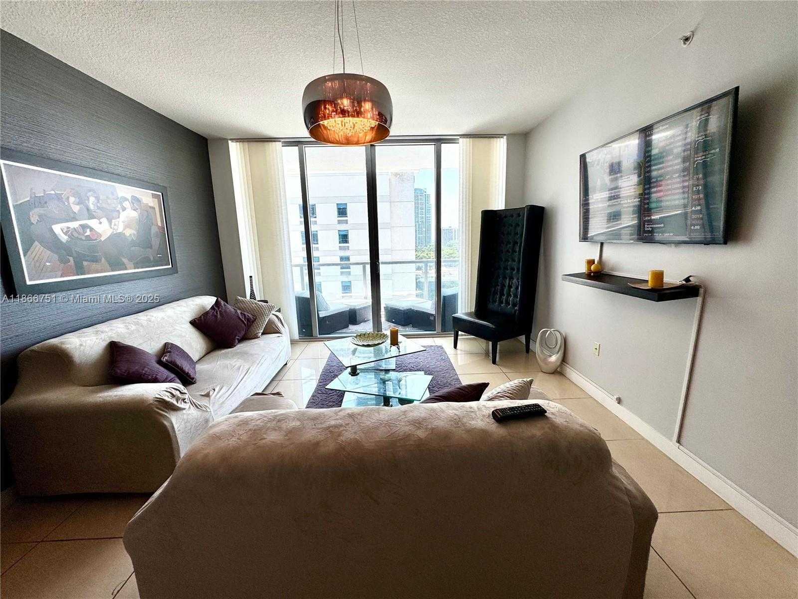 Small Image of 79 SOUTH WEST 12TH ST #1605, Miami Number 4