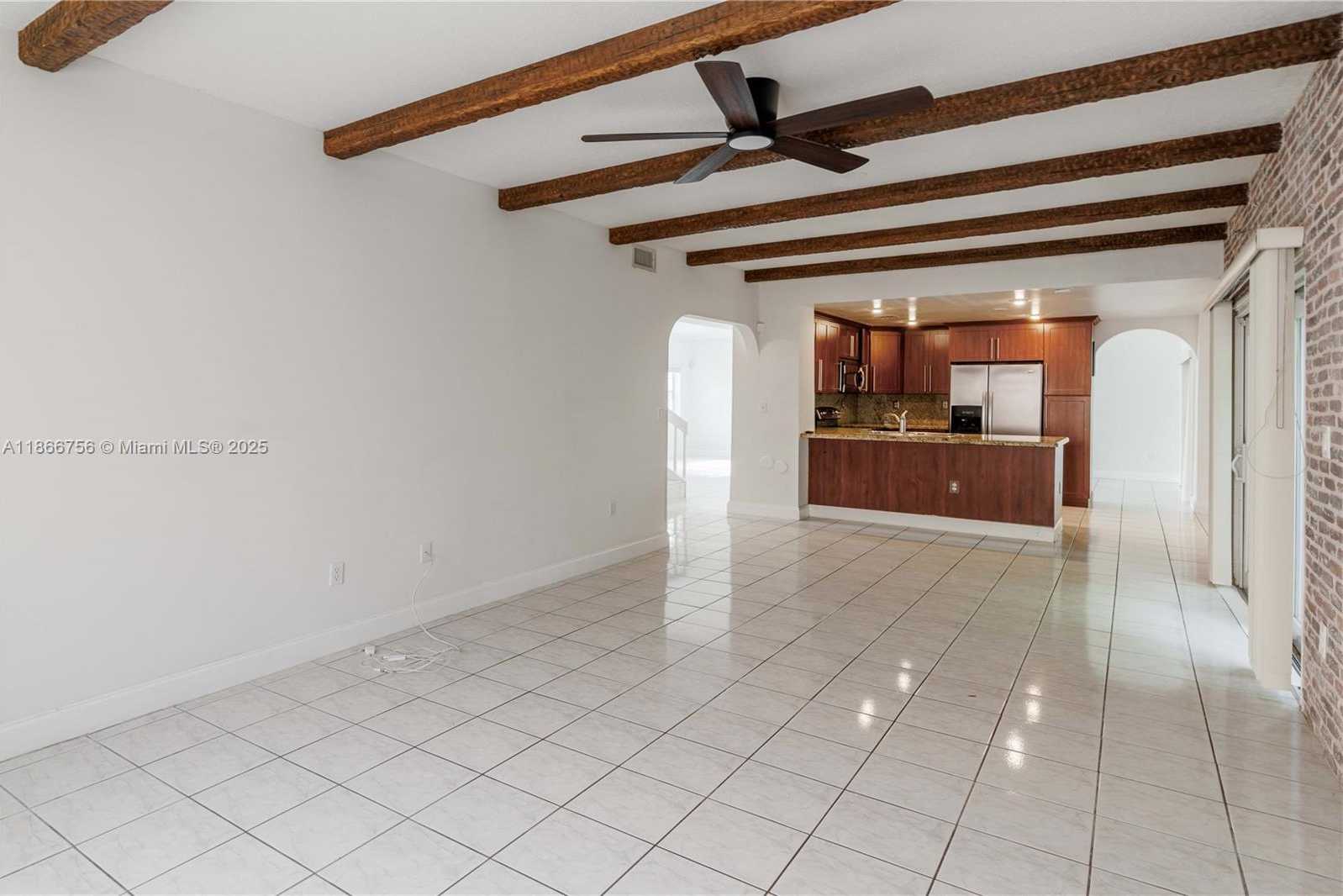 Small Image of 4670 SOUTH WEST 154TH PL, Miami Number 16