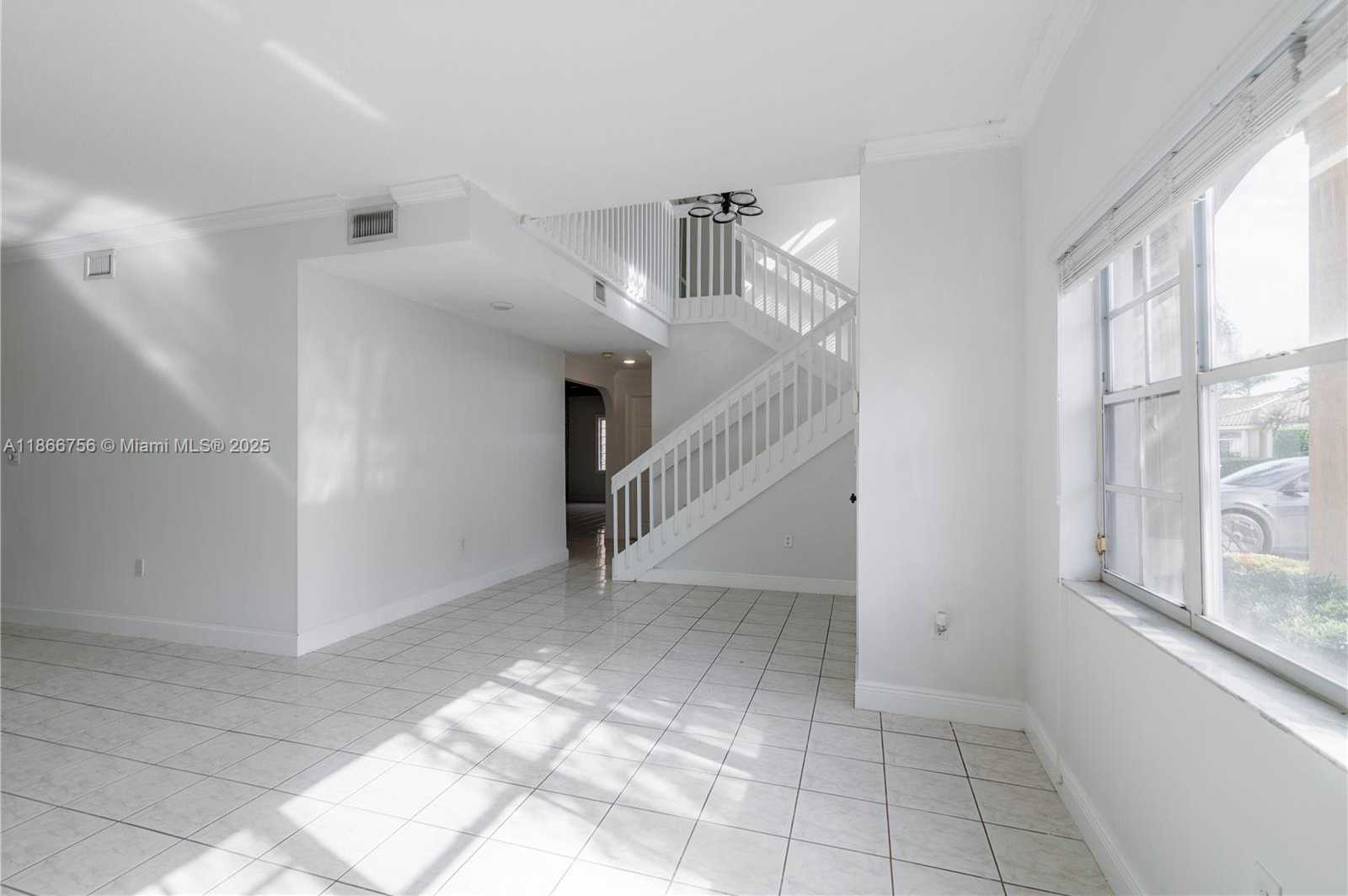 Small Image of 4670 SOUTH WEST 154TH PL, Miami Number 4
