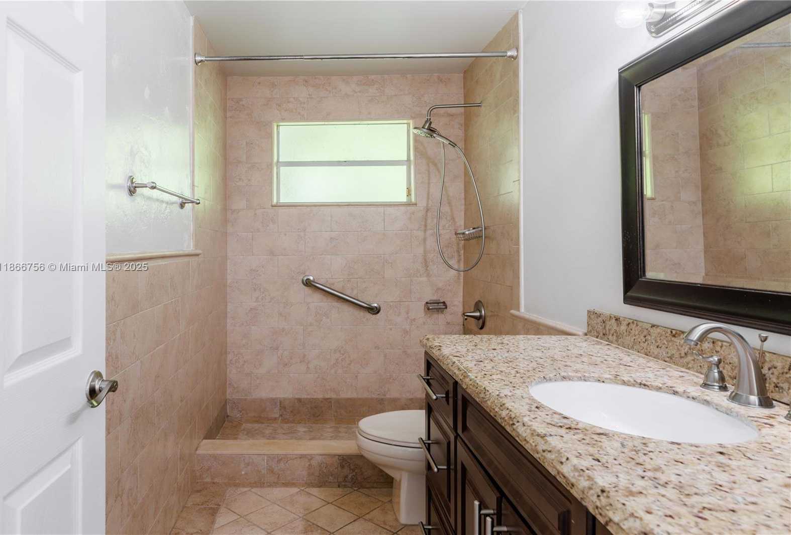 Small Image of 4670 SOUTH WEST 154TH PL, Miami Number 44