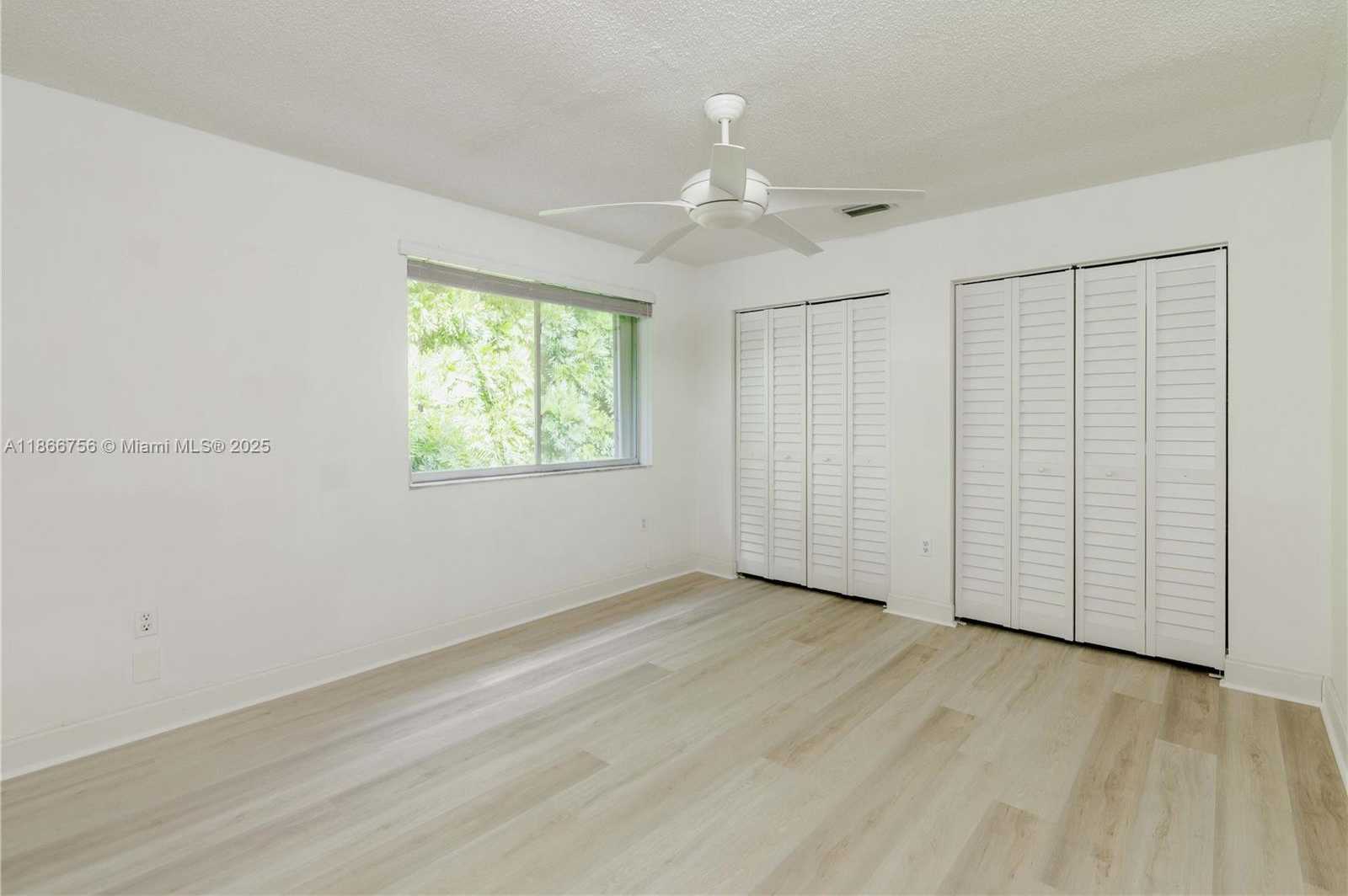 Small Image of 4670 SOUTH WEST 154TH PL, Miami Number 45